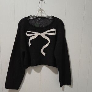 Nwt Wild Fable Black Sweater with White Bow